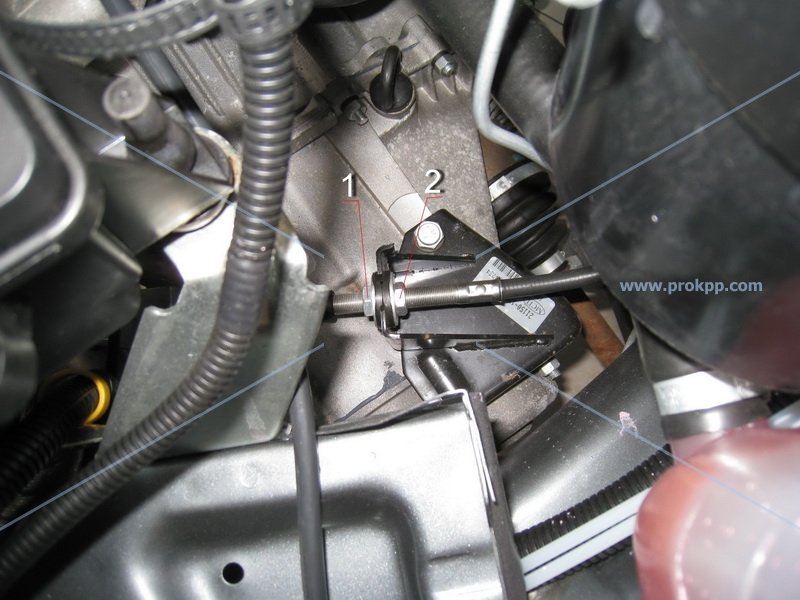 Как заменить тросик сцепления на ВАЗ 2110?